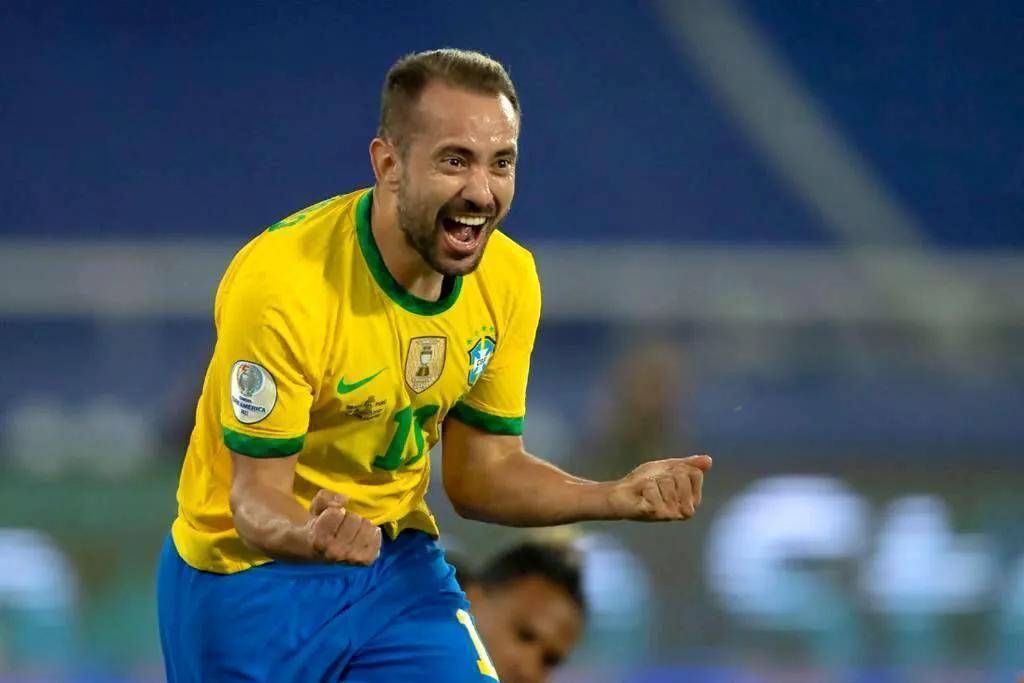 九游从广东宏远防线松动备战社区盾到今夜巴黎圣日耳曼调整名单以备英超，达拉斯独行侠围绕法甲内部沟通的简单介绍